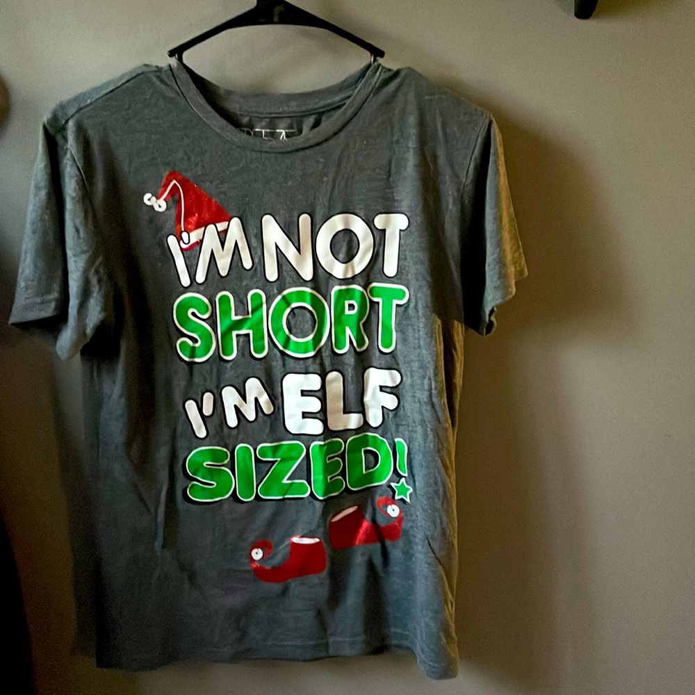 Adult Small FREEZE tee shirt